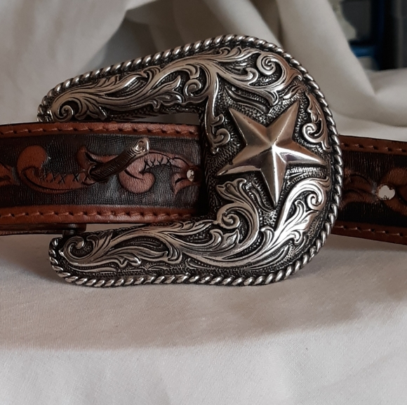 1 1/2 Vintage Western belt